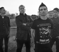 Anti-Flag + The Decline [ALTERNATIVE / PUNKROCK]. Le vendredi 17 juin 2016 à DUNKERQUE. Nord.  20H30